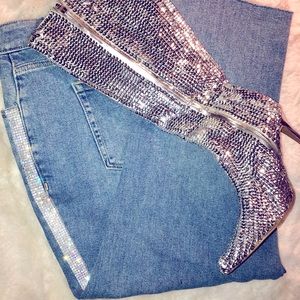 ** PLUS SIZE Sequin Strait High-Rise Jean**